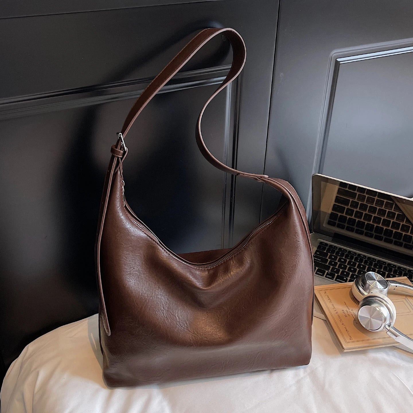Fall New Large Capaci Pure Color Soft Leather Tote Bag Women's Versatile Single oulder Underarm Bag for Commuting And o... Your Shop Mania
