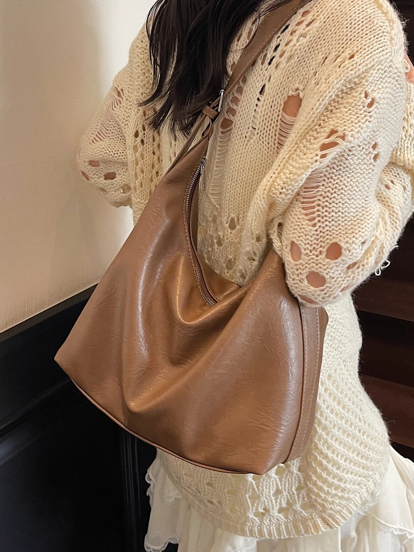 Fall New Large Capaci Pure Color Soft Leather Tote Bag Women's Versatile Single oulder Underarm Bag for Commuting And o... Your Shop Mania