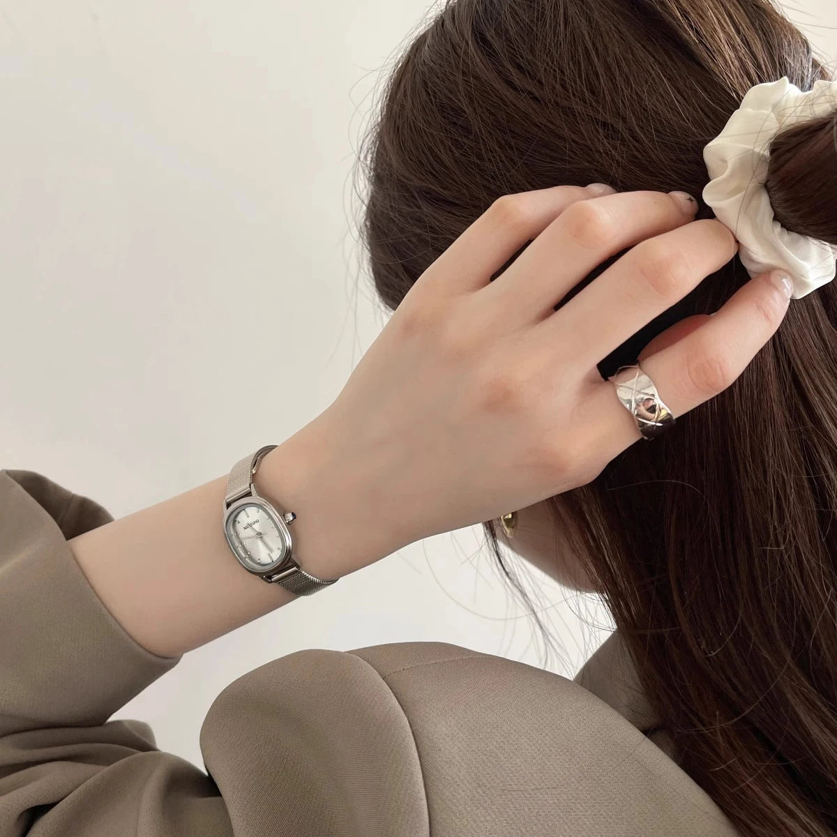 New Elliptic Watch Women Retro Fashion Ladies Quartz Wrist Watch Student Simplified Net Belt Watch Relojes Para Mujer Montre Your Shop Mania